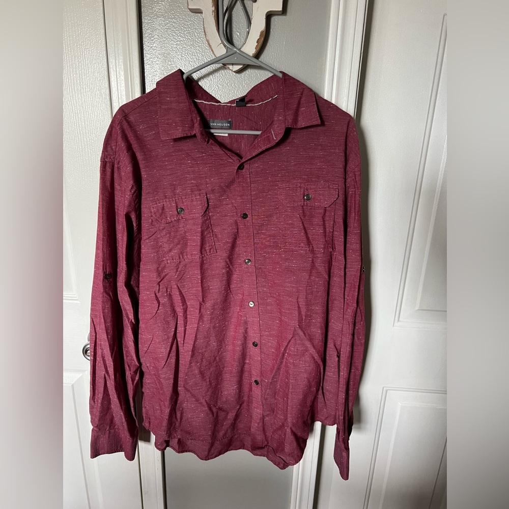 3 Van Heusen XL Button Down Shirts. Worn but good condition.